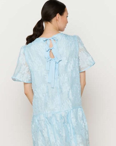 Madelyne zwierige jurk met strikdetail