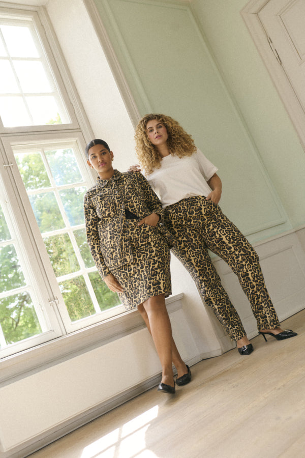 Leonoma Panter Jeans by Kaffe Curve