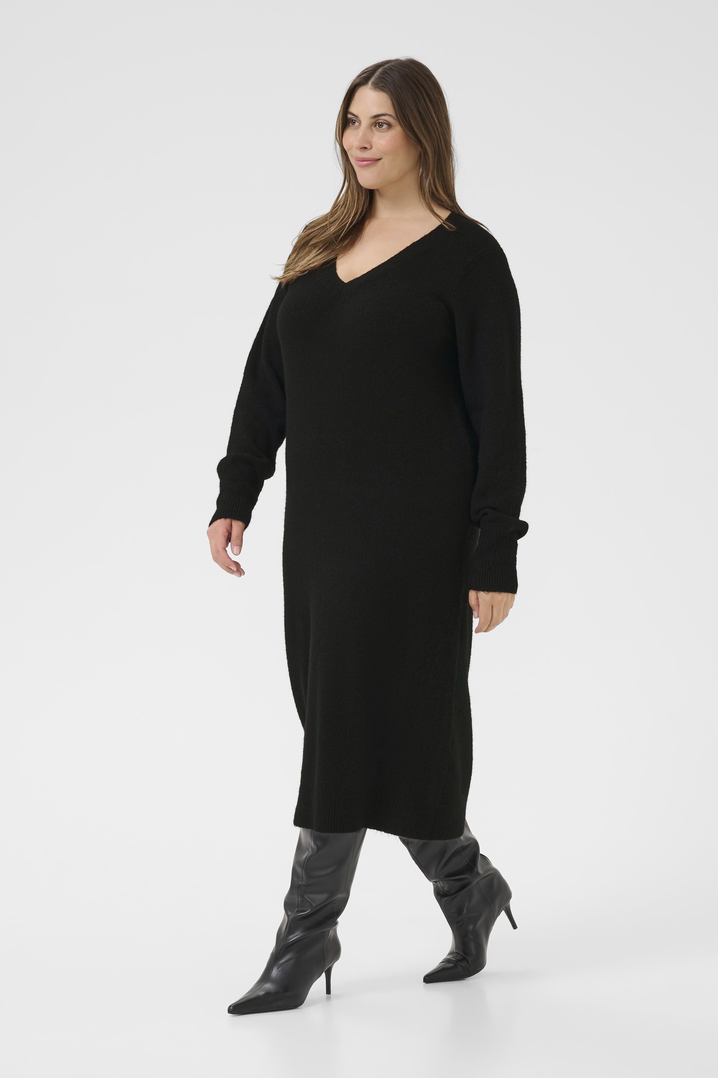 Niela Long knitted Dress by Kaffe Curve