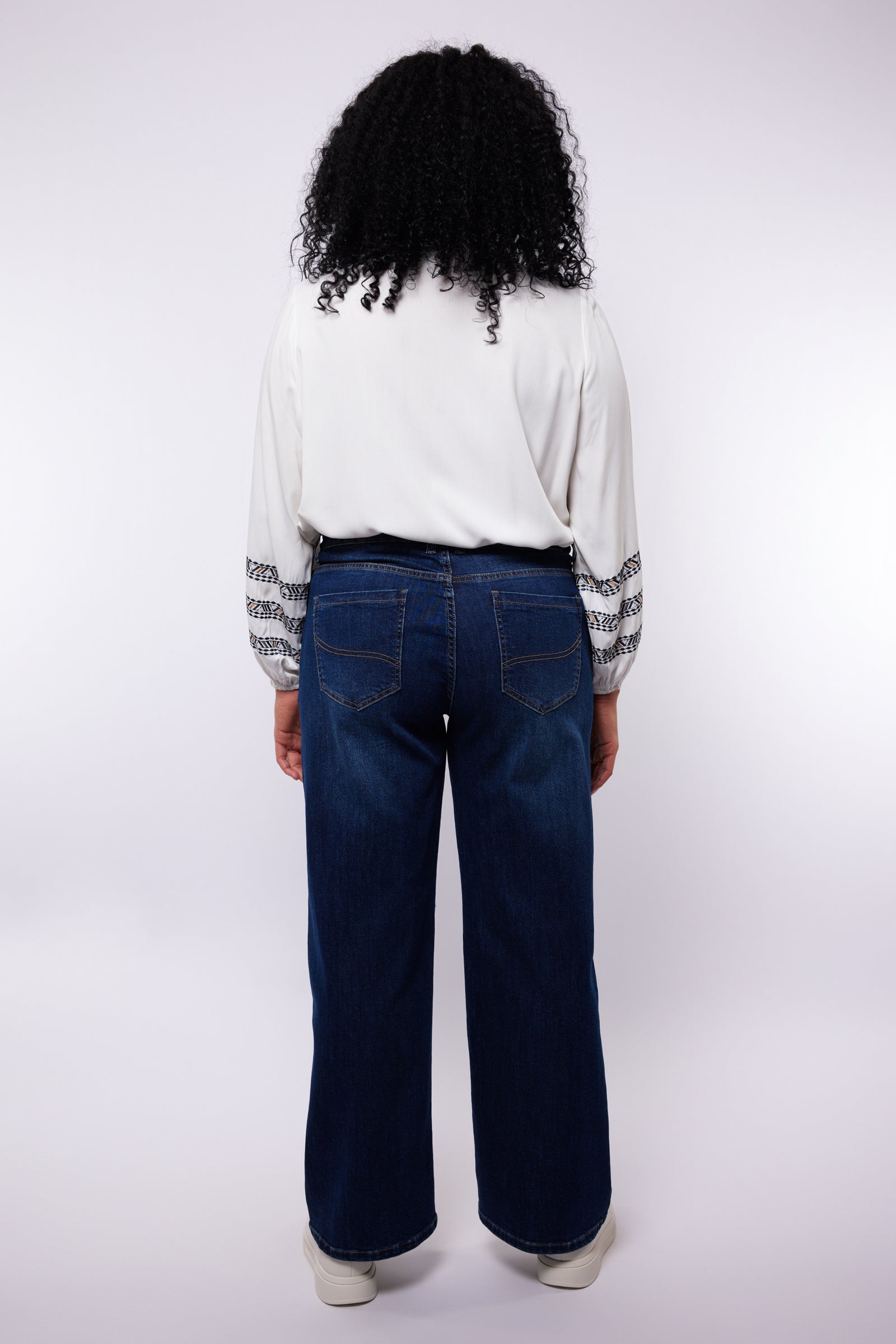 Mercy Jeans by Exxcellent