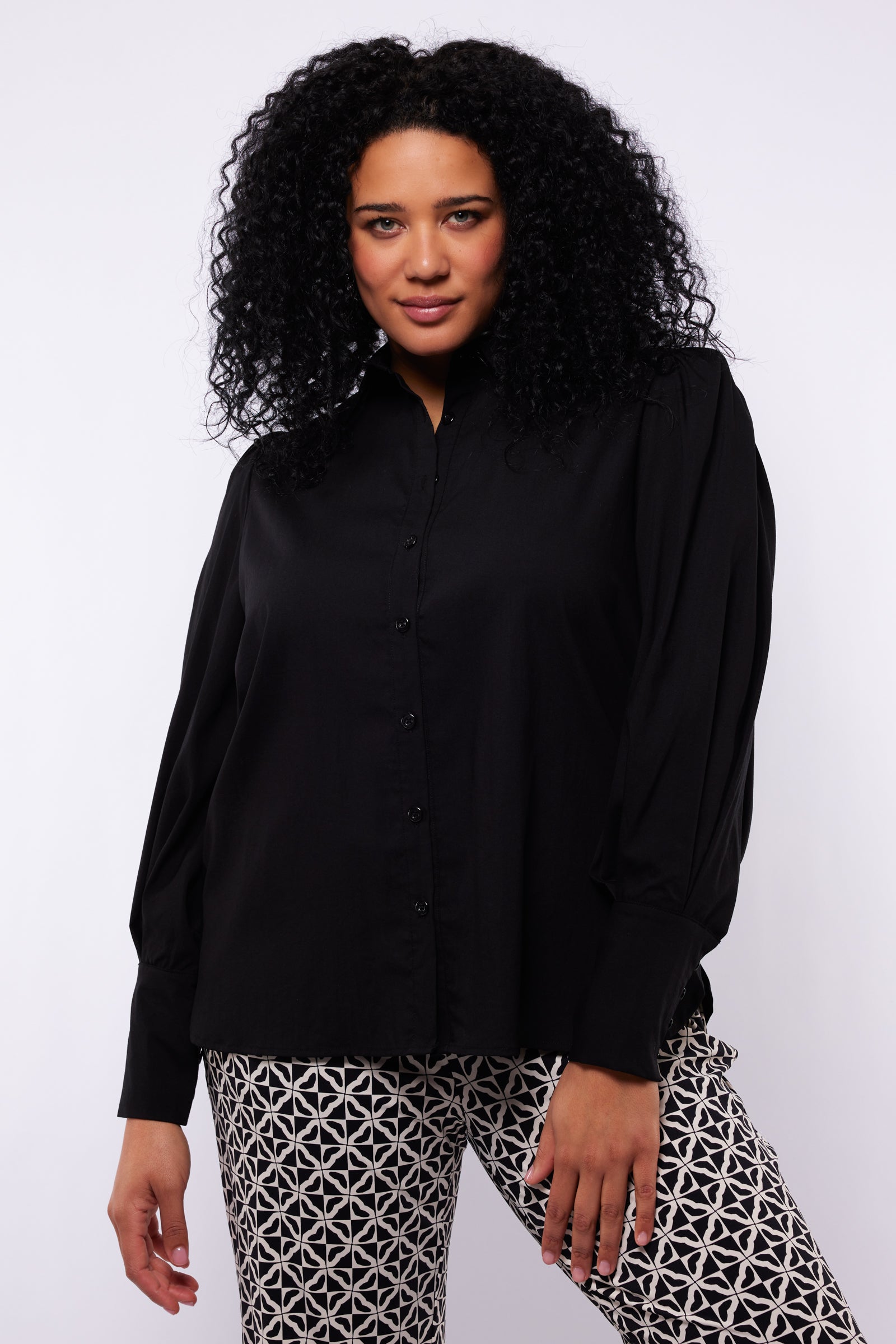 Renee Blouse by Exxcellent