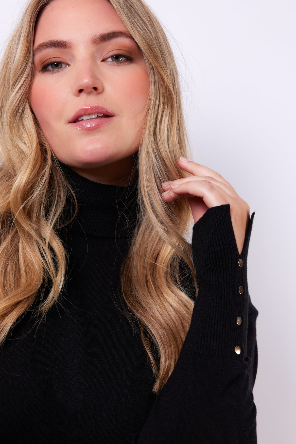 Amira turtleneck by Exxcellent