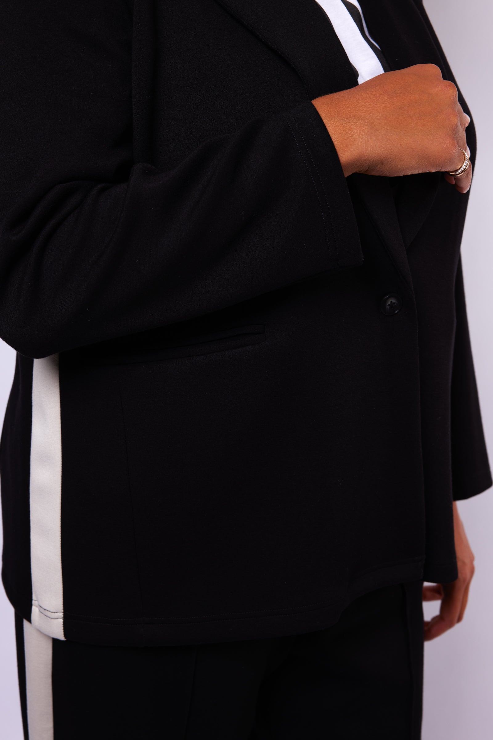 Indy Blazer by Exxcellent