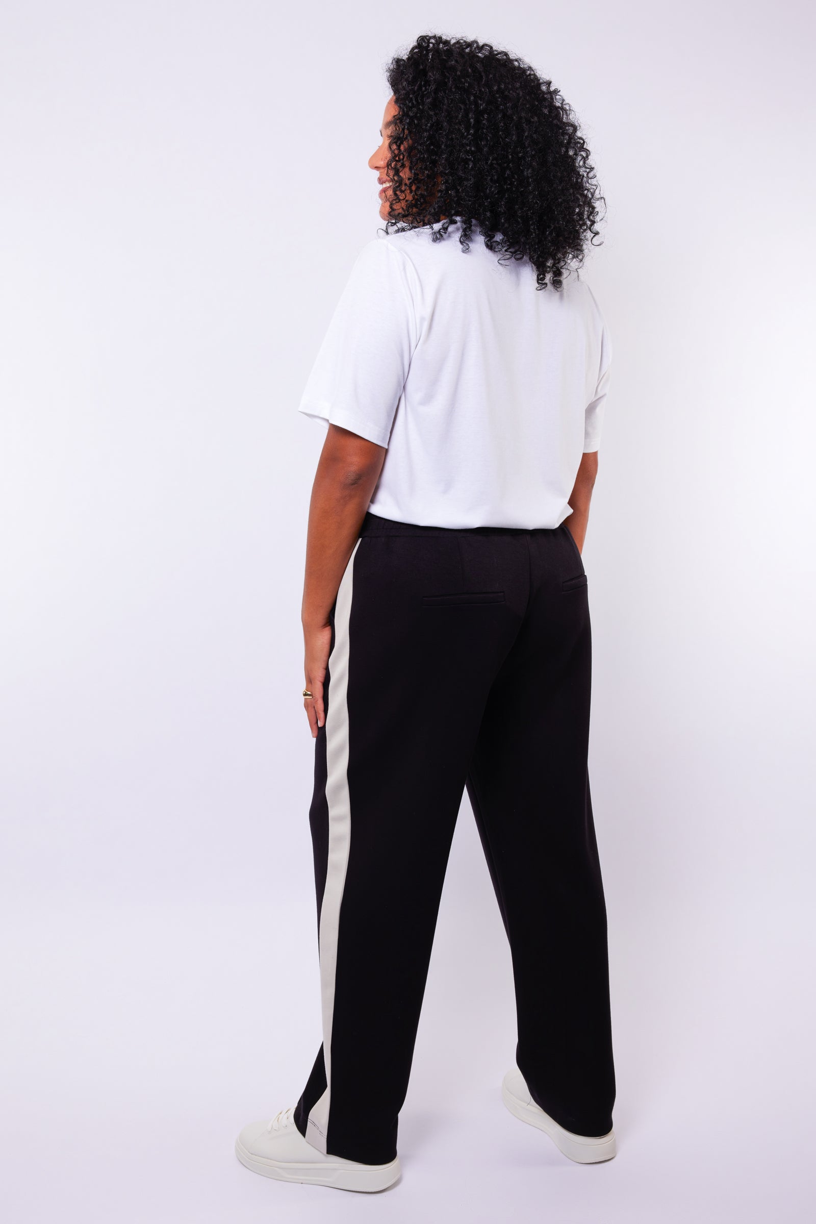 Gianna Pants by Exxcellent