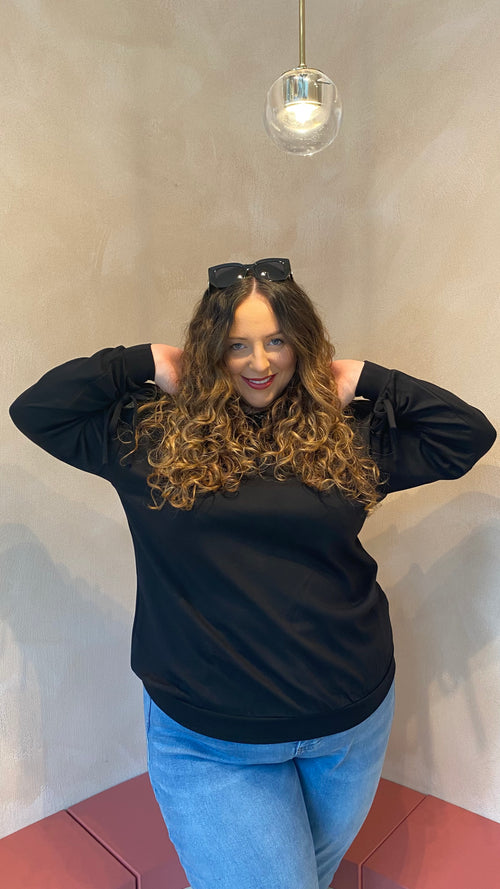 Ellie 200 Pullover (Available in 3 colors)