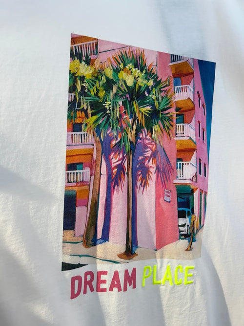 Mat Fashion Graphic T-Shirt Dream Place 1080