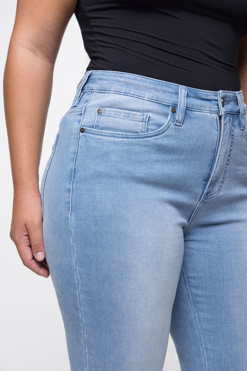 Fox Factor Bobi Split Fiji Blue Jeans for Curves CATWALK COLLECTION