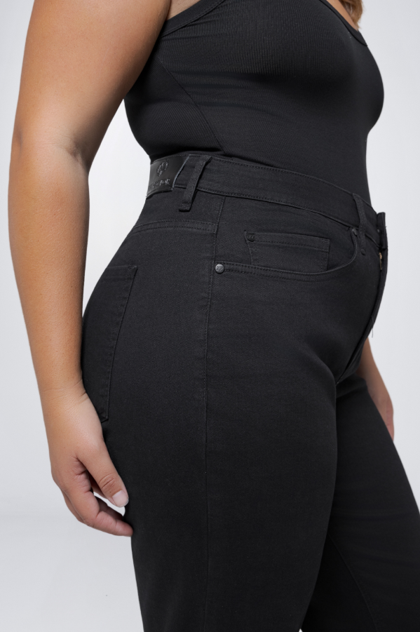 Fox Factor Gigi Empire Black Mom Fit Jeans for Curves L32