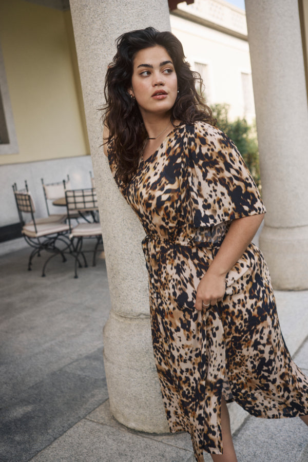 NEW Kaffe Curve ITEMS