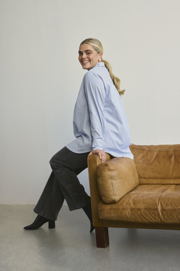 Victa shirt By Kaffe Curve