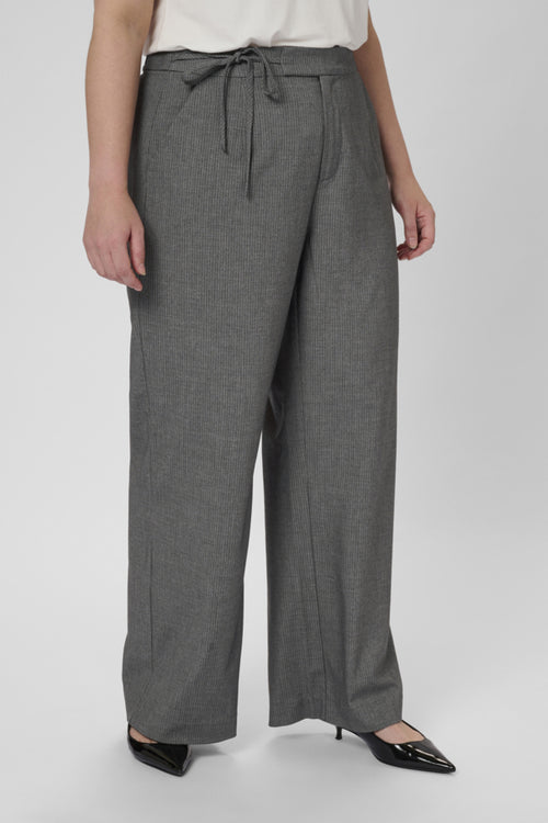 Eliana Trousers by Kaffe Curve