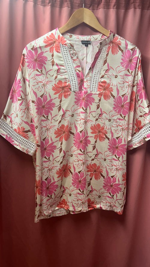 Emilie's Closet Secondhand Exxcellent Flower blouse