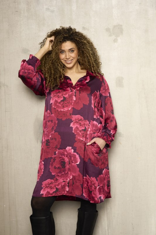 Zhenzi: NEW BRAND NEW COLLECTION