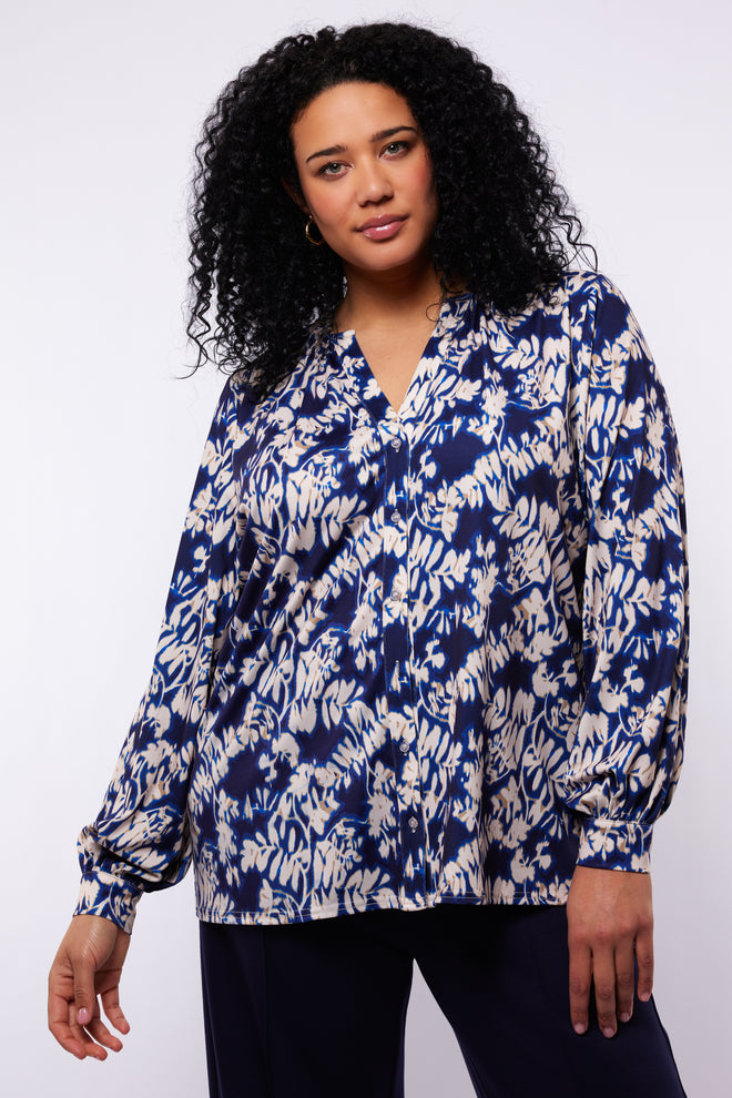 Vicki Blouse by Exxcellent