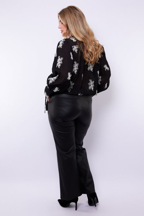 Tracey Pants by Exxcellent