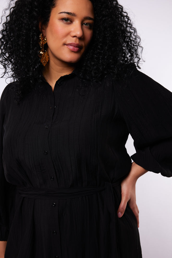 Teresa dress by Exxcellent