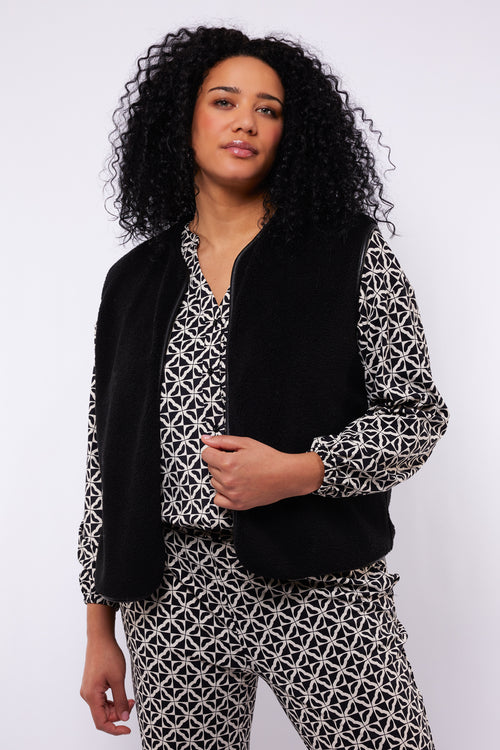 Remi Gilet by Exxcellent