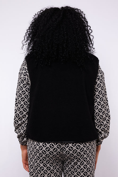 Remi Gilet by Exxcellent