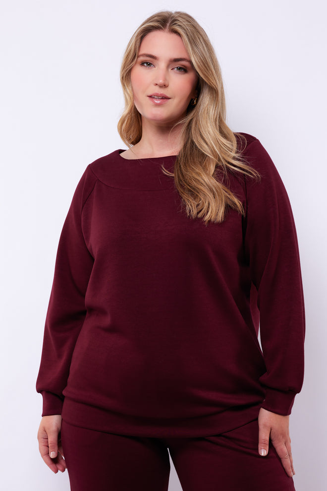 Kirsten Burgundy Pullover by Exxcellent