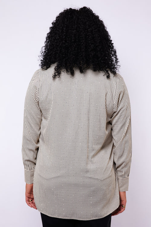 Lyra Blouse by Exxcellent