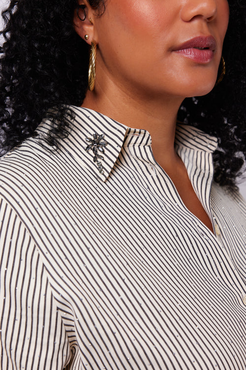 Lyra Blouse by Exxcellent