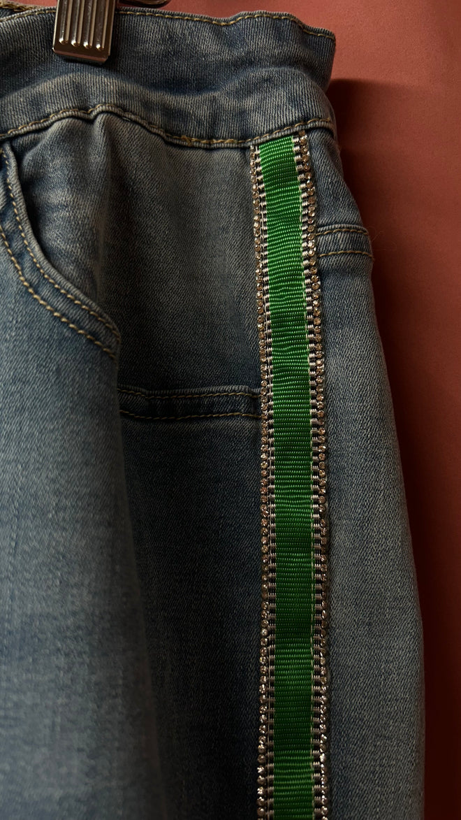 Joni's Closet Secondhand Jeans Paprika Green Diamond Detail