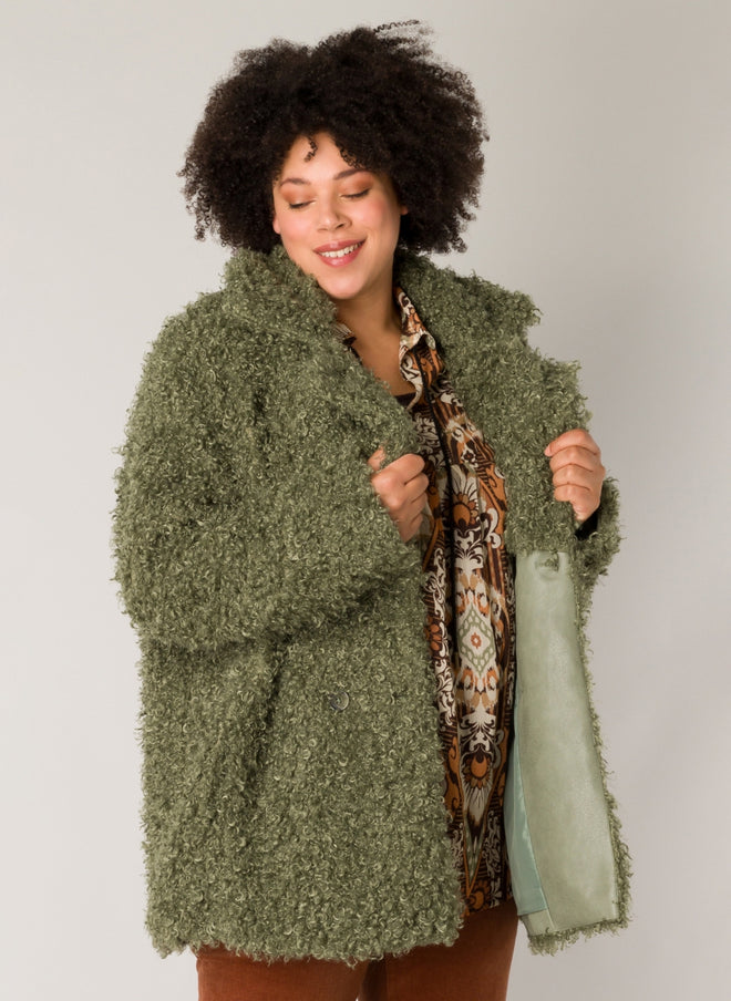 Yesta Roelfina Green Fashion Teddy Coat