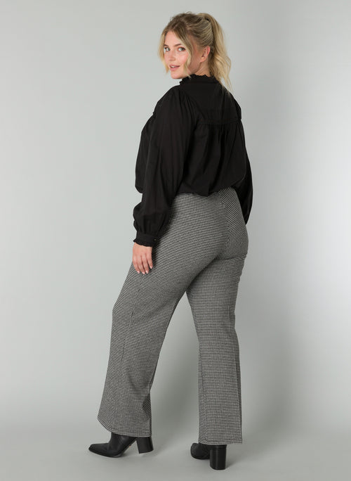 Romana Trousers by Yesta