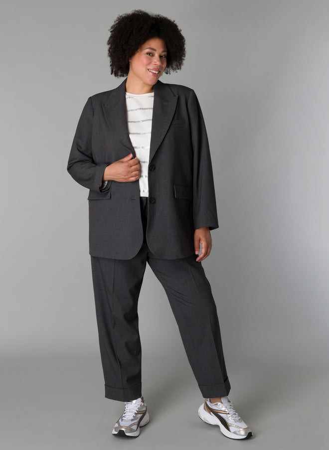 Sarama grey blazer by Yesta