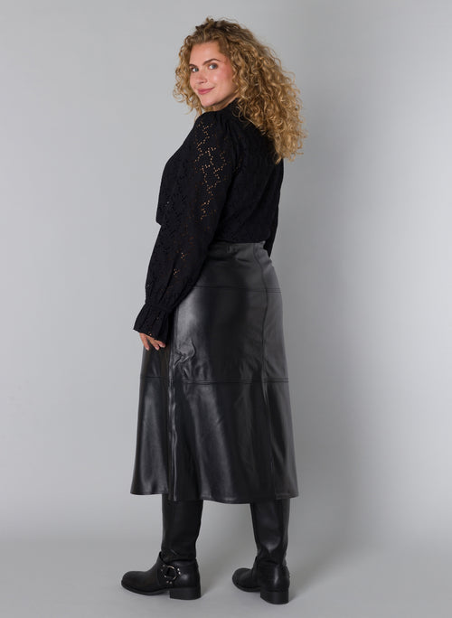 Talihah skirt by Yesta (in silver or black)