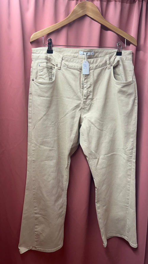 Emilie's Closet Beige Jeans Trousers