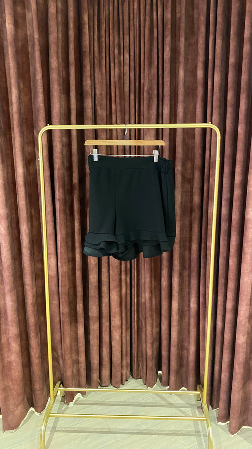 SH boohoo zwarte short maat 50