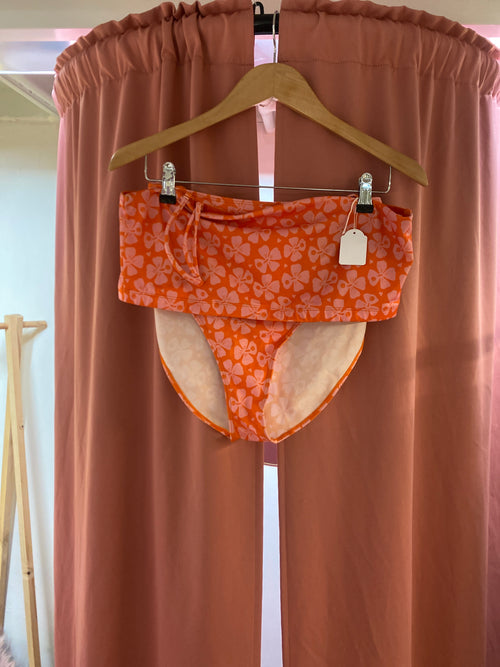 s0 oranje bikini monkey