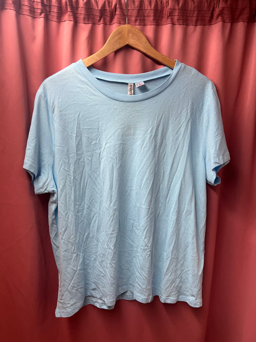 Romy's Closet Secondhand Blue T-Shirt