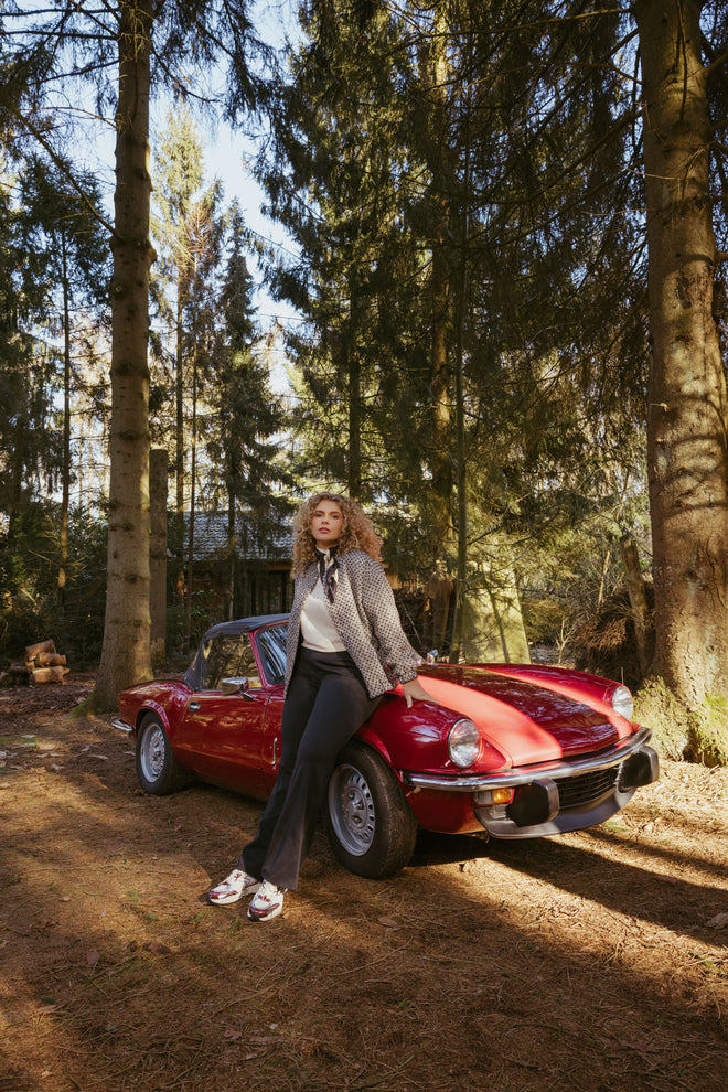 Esmee Knit pullover by Exxcellent