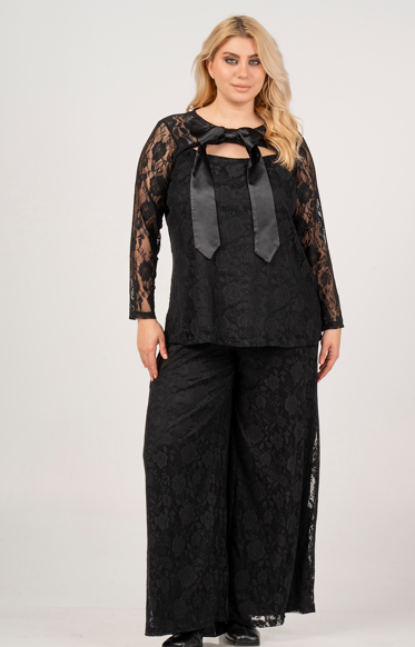 Lace Blouse 39960 by Curviss